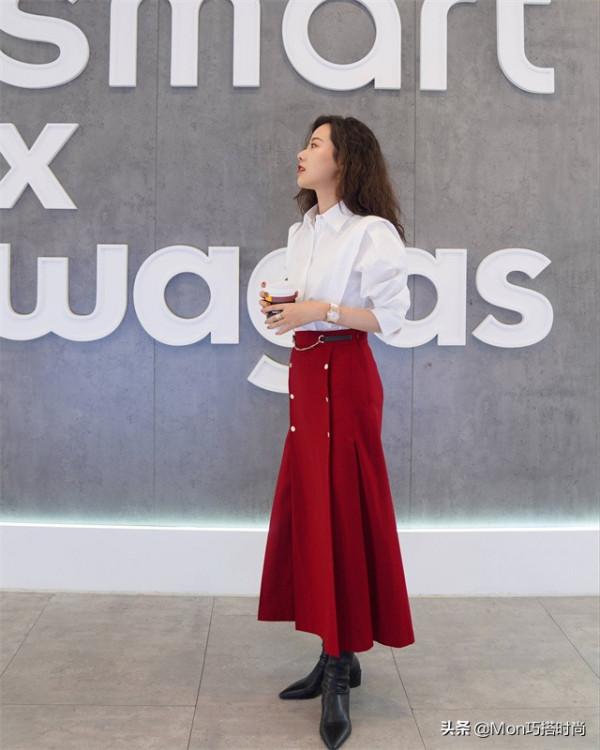 既要溫度也要風度，秋天就該這麼穿：“半身裙+裸靴”，洋氣顯瘦