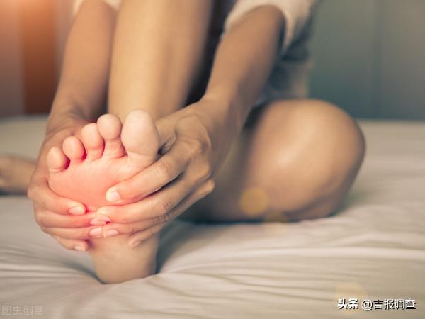 哪些原因會導致腿抽筋？小腿抽筋咋緩解？