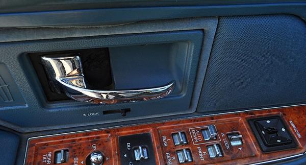 情懷老車之林肯Town Car(城市) 情懷老車之林肯Town Car(城市)