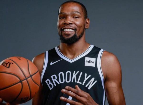 有球必進！美媒盤點NBA十大神級射手：諾維茨基只能墊底