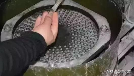 1.71億的翡翠珠鏈,是怎麼一顆顆“車”出來的? 1.71億的翡翠珠鏈,是怎麼一顆顆“車”出來的?