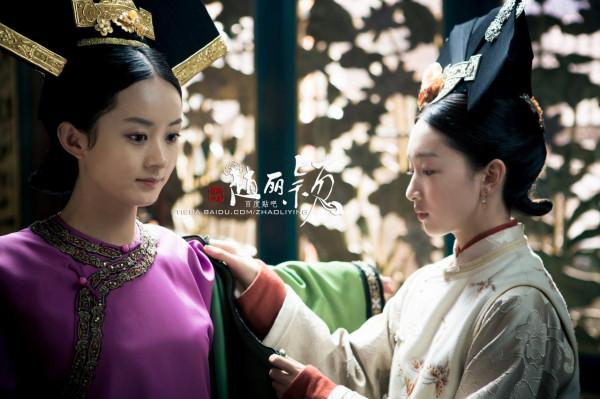 趙麗穎早年和熒幕情侶陳曉影后周冬雨一起主演的電影，你看過嗎？