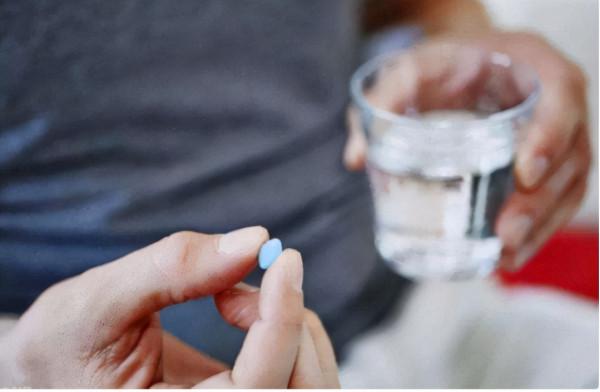 長期服用西地那非，會不會成癮，停藥後就不好使了？