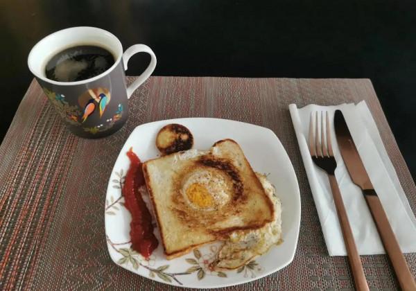 胡靜真幸福，兒子那麼懂事，會做飯給她吃