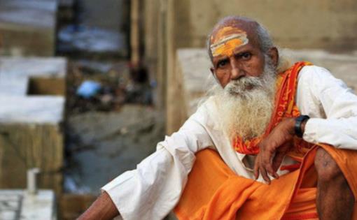 在印度街頭，一旦碰到這類人，記得不要對他拍照