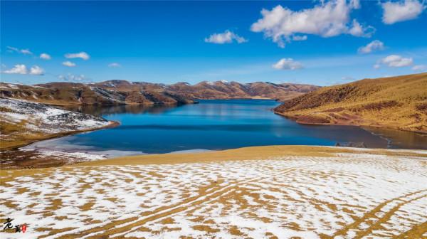 打卡天然湖泊--莽措湖。原來在西藏,最美麗的景色莫過於一錯再錯 打卡天然湖泊--莽措湖。原來在西藏,最美麗的景色莫過於一錯再錯