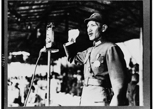 日本投降前五天，毛主席做了五大戰略佈局，蔣介石知道後驚慌不已