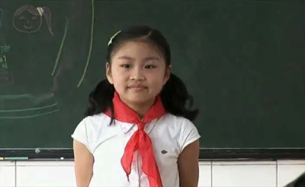 小學生班委競選堪比宮鬥劇，當家長卷入孩子間的比賽，全都變了味