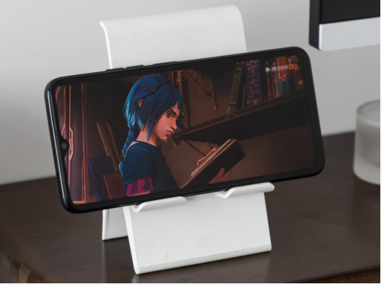 換了新手機，我才真正看懂《雙城之戰》，也終於聽到金克絲的哭聲