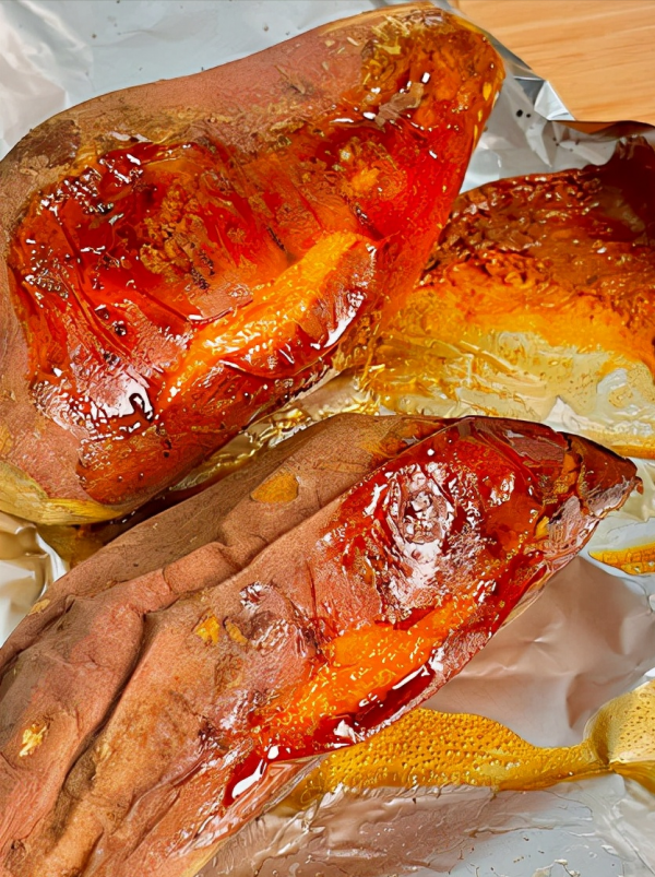 原來烤紅薯的皮這麼香