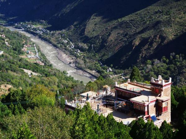 大渡河畔的川西世外桃源，被評為一生中必去古鎮，盛產美人