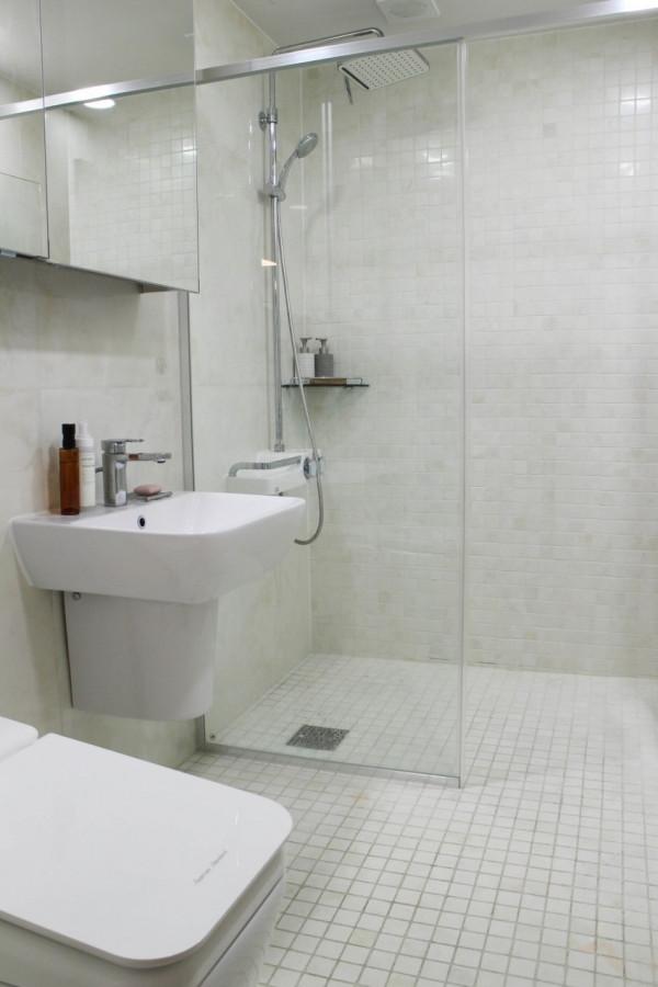 二手房按照父母喜好來改造，簡簡單單談不上奢華，舒適感卻很強烈