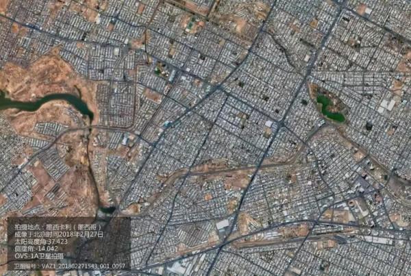 在荒無人煙的沙漠裡，華人親手開闢了一座城市