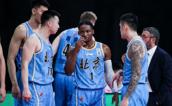 北京首鋼雙小外陣容基本確定，老熟人迴歸球迷心裡拔涼，四強難進