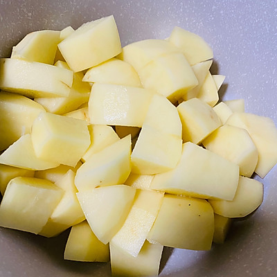 想要吃得健康，還是得吃「新疆大盤雞」家常小炒