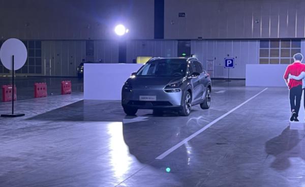 試駕AION V Plus:顏值智慧雙重進化,不止“小改款”那麼簡單 試駕AION V Plus:顏值智慧雙重進化,不止“小改款”那麼簡單