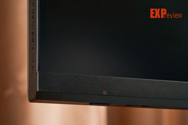 微星Summit MS321UP顯示器評測：高雅辦公之選