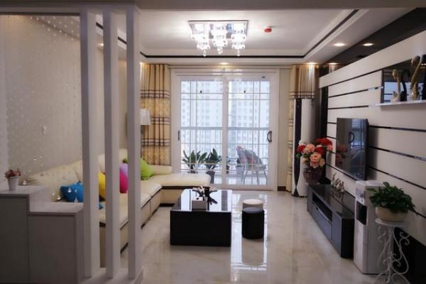 鄰居來我家串門,進門就被客餐廳驚豔了,說這是小區最漂亮的裝修 鄰居來我家串門,進門就被客餐廳驚豔了,說這是小區最漂亮的裝修