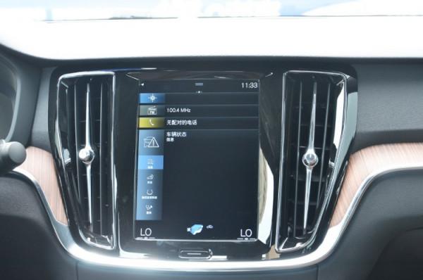 換裝48V輕混系統 實拍2022款沃爾沃S60