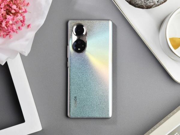 節前2599換一個漂亮的手機 後殼好看才是重點 節前2599換一個漂亮的手機 後殼好看才是重點