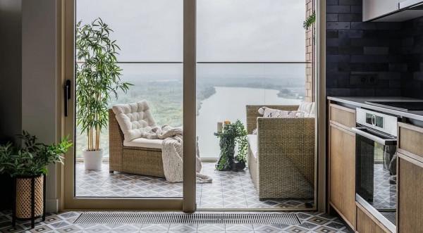 一個看著舒服的房子，靠得絕對不是豪裝，他家因藍色而在網上走紅