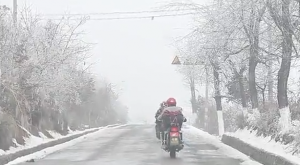 騎摩托橫跨4省全程1350公里回家過年是什麼感覺，這紀錄片告訴你