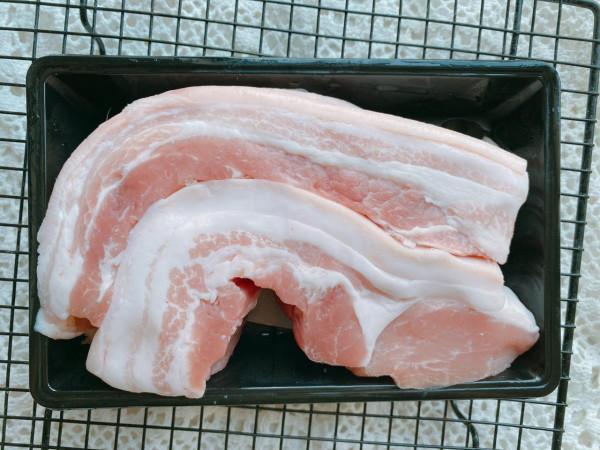 烤肉最簡單的做法,2步搞定,鮮香入味,外焦裡嫩,15元吃到撐 烤肉最簡單的做法,2步搞定,鮮香入味,外焦裡嫩,15元吃到撐