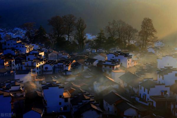《達勒古特夢百貨店》:有家店鋪販賣夢境,可以療愈心靈 《達勒古特夢百貨店》:有家店鋪販賣夢境,可以療愈心靈