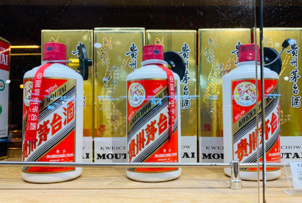 白酒喝“熱的”還是“涼的”？記住“10781”這個標準號，好處多