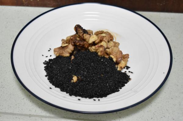 這包子餡料又香又營養,一次性發酵暄軟又省時,比紅糖饅頭還好吃 這包子餡料又香又營養,一次性發酵暄軟又省時,比紅糖饅頭還好吃