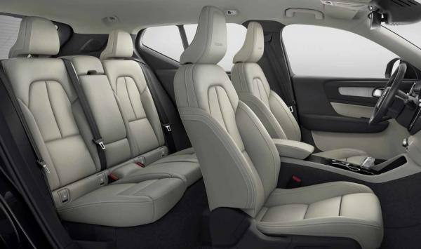 北歐豪華SUV考慮一下，2021款XC40直降5萬，沃爾沃加速以價換量？