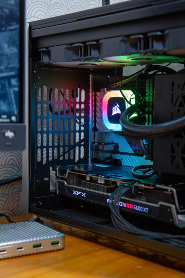 11代最後的倔強：七彩虹B560I+XFX RX 6600XT 裝機分享