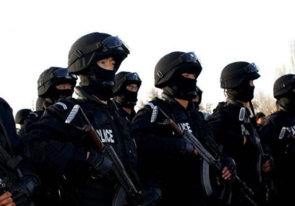 都是特種作戰,為何特種兵臉上塗抹油彩,而特警卻要戴面罩? 都是特種作戰,為何特種兵臉上塗抹油彩,而特警卻要戴面罩?