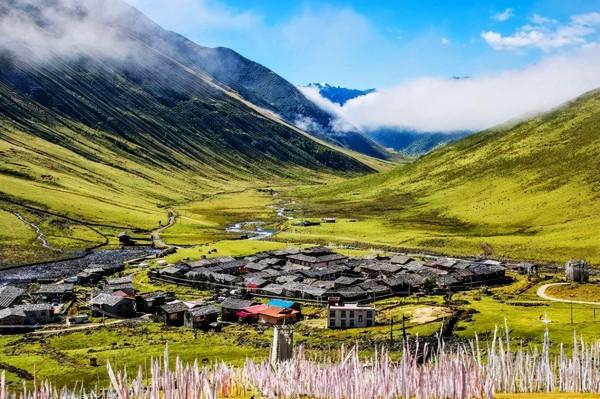 抓住秋天的尾巴，快來這8個絕美旅行地，享受當下的美景吧