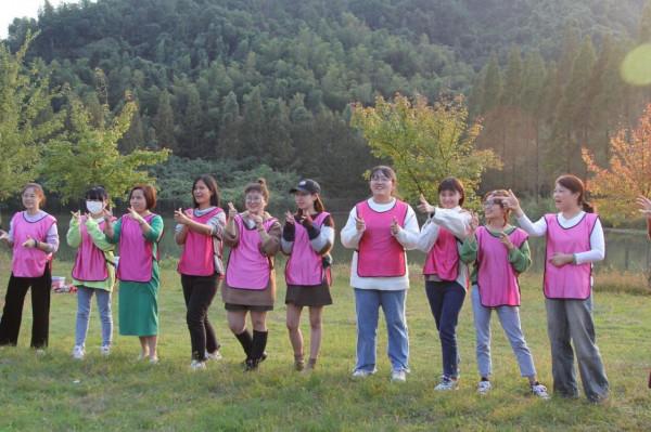 相聚醉美金秋,暢享快樂時光—埭溪鎮中心幼兒園工會活動報道 相聚醉美金秋,暢享快樂時光—埭溪鎮中心幼兒園工會活動報道