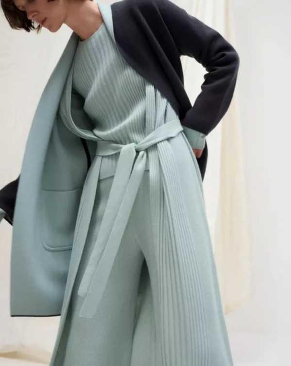 顯瘦又有女人味，美貌還能有氣場！“高顏值”的早春搭配全靠它