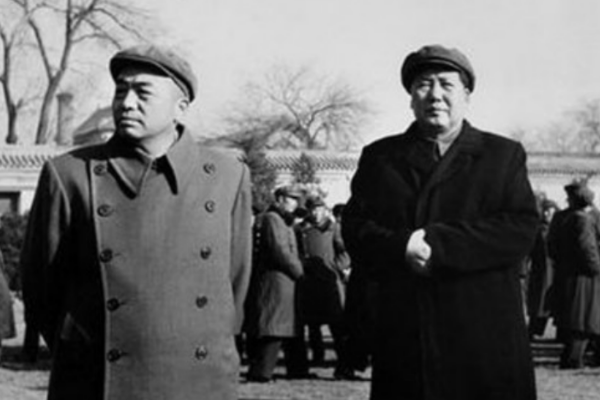 1950年，志願軍在長津湖激戰，老蔣在臺灣謀劃了什麼？