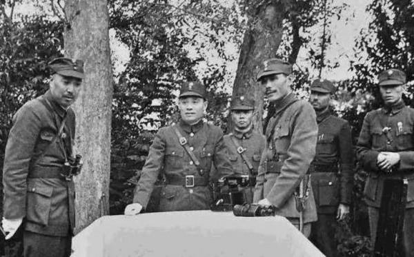 1942年劉少奇收到一封絕密電報，致使解放戰爭勝利，發生了什麼？