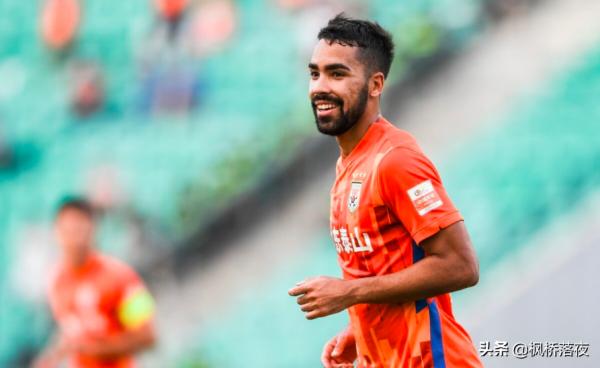 國足未來不止高拉特一箇中場選項!24歲新秀潛力巨大,攻擊力強悍 國足未來不止高拉特一箇中場選項!24歲新秀潛力巨大,攻擊力強悍