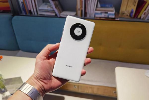 各品牌5000元以上的手機盤點，哪個更優秀？