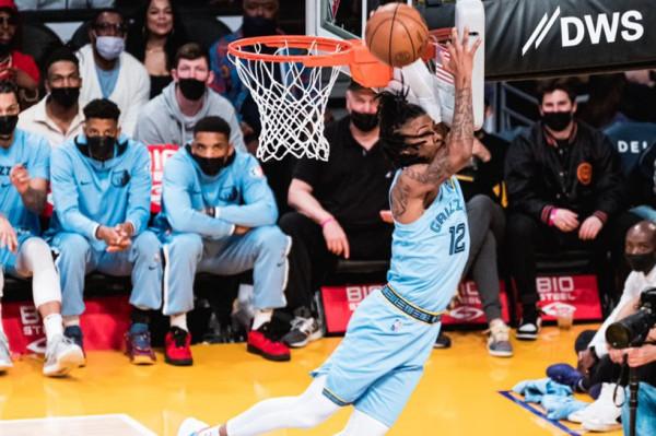 詹姆斯稱讚莫蘭特封蓋：這傢伙小腿裡裝了火箭