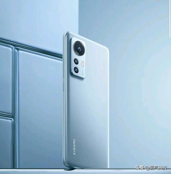 小米12、iQOO9和摩托羅拉Edge30,誰是最“內卷”的手機? 小米12、iQOO9和摩托羅拉Edge30,誰是最“內卷”的手機?