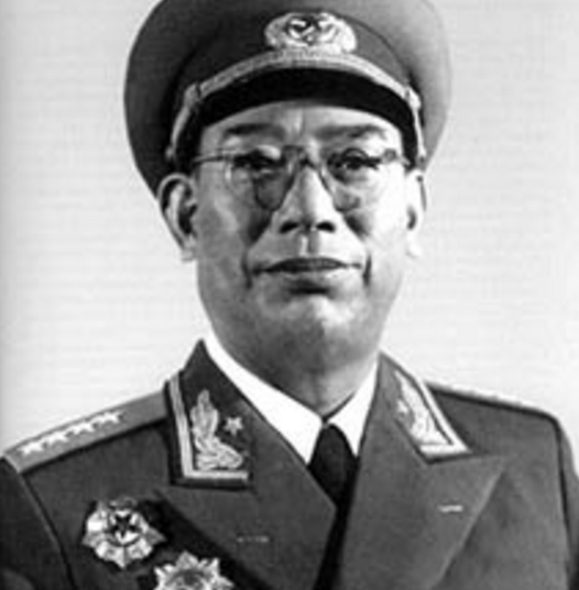 毛主席和許光達相交31年，得知許光達病逝後，毛主席作出20字批示