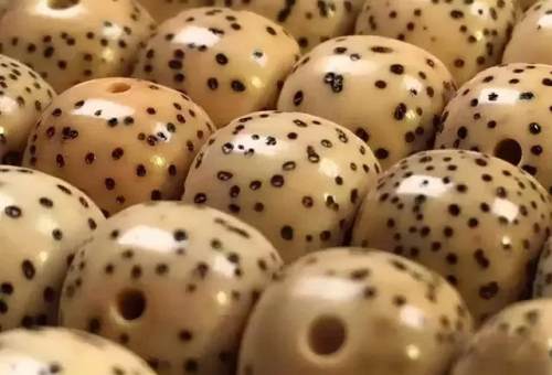 手串顆數有講究,千萬別戴錯了 手串顆數有講究,千萬別戴錯了