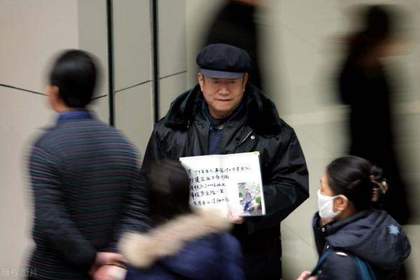 山西女子改嫁河北,因嫌家窮離家出走,兒子:“繼父等她20年了” 山西女子改嫁河北,因嫌家窮離家出走,兒子:“繼父等她20年了”