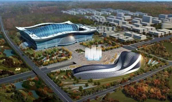 美國遊客來到四川成都,看到當地超大地標,直言:真不愧是中國 美國遊客來到四川成都,看到當地超大地標,直言:真不愧是中國