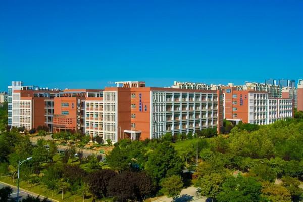 四川三所高校被官媒全面點名曝光,臭名昭著,畢業證一文不值 四川三所高校被官媒全面點名曝光,臭名昭著,畢業證一文不值