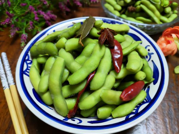 煮毛豆,冷水煮還是開水煮?學會3個技巧,毛豆綠油油的,很入味 煮毛豆,冷水煮還是開水煮?學會3個技巧,毛豆綠油油的,很入味