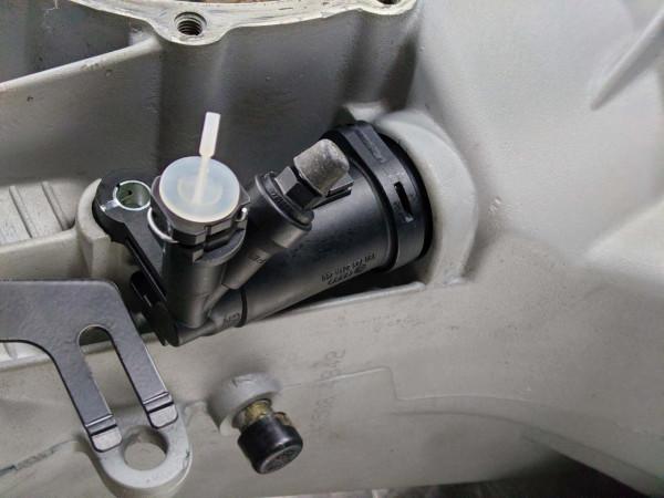 忙裡偷閒｜完美修復一臺桑塔納旅行版的發變系統，結尾治癒強迫症