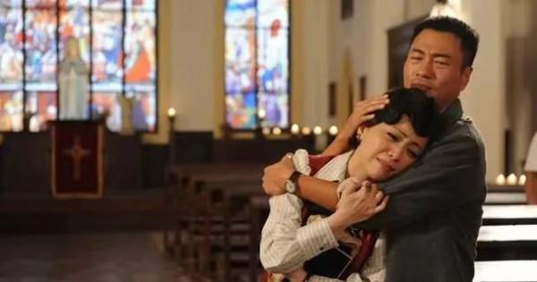 鄧萃雯得罪TVB恩師復出無望,喊話想拍《巾幗梟雄4》尷尬無人理 鄧萃雯得罪TVB恩師復出無望,喊話想拍《巾幗梟雄4》尷尬無人理